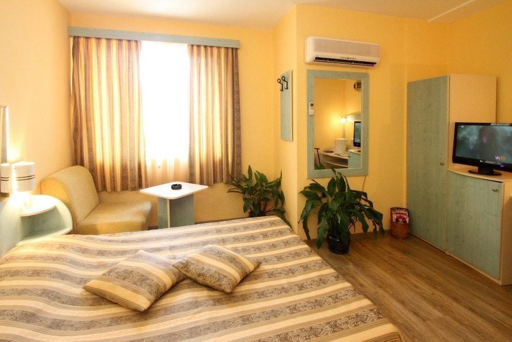Hotel Color Varna Luaran gambar