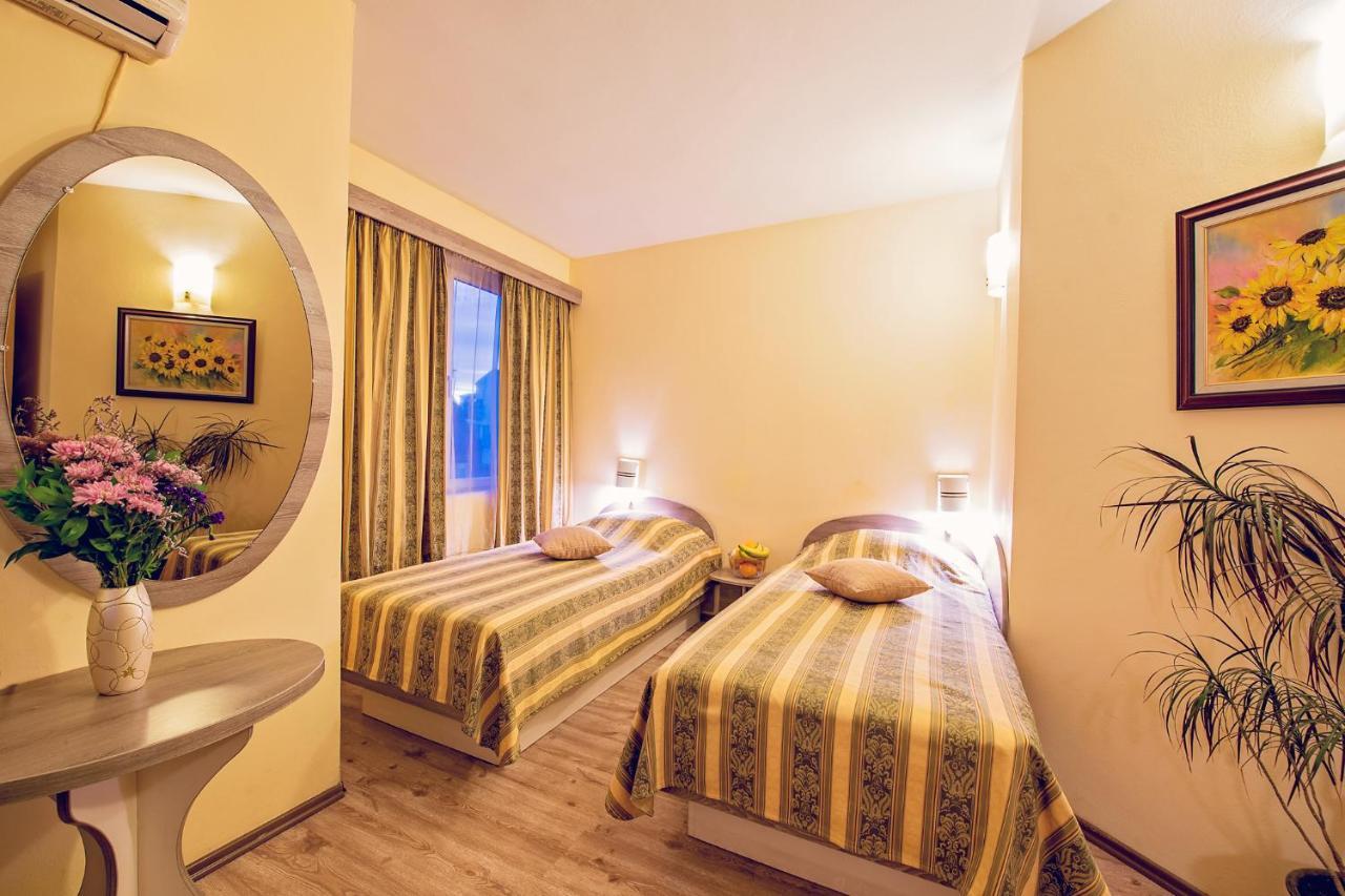 Hotel Color Varna Luaran gambar