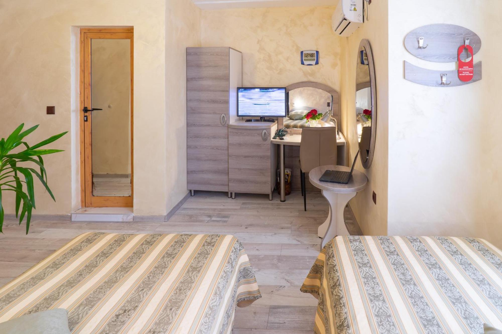 Hotel Color Varna Luaran gambar